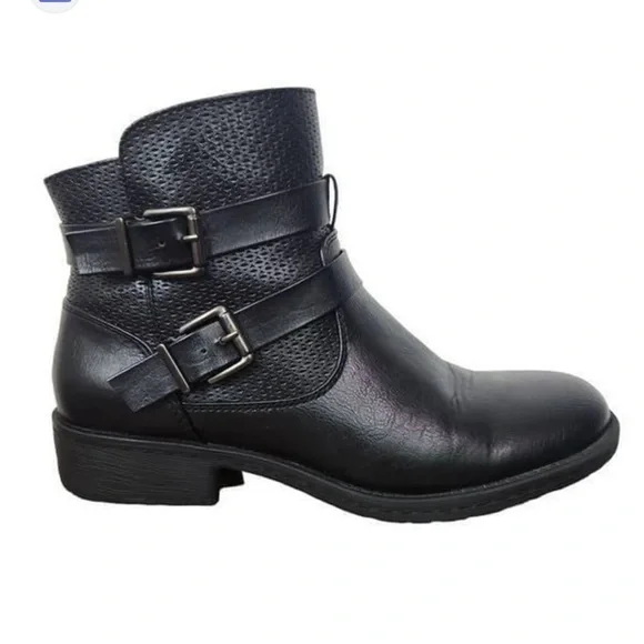 Bass Ankle Boots -SABRINA