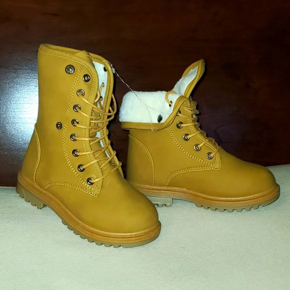 Whitney23K Girl/Kid Fold Lace Up Boot Faux Fur Lined Folded Collar Size 13