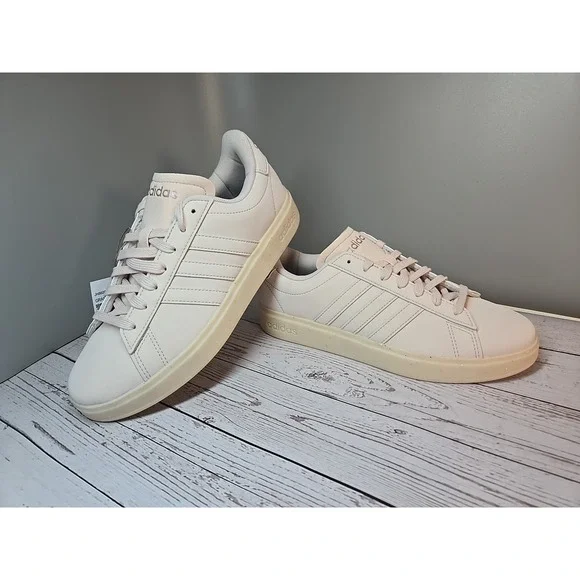 Adidas‎ Women's Grand Court 2.0 Shoe Size womens 9 Blush Pink *NEW*