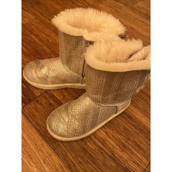 Ugg Bailey Bow Boots With BLING, Style 1004791, Size 3 Girls