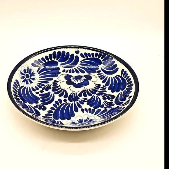 Williams Sonoma Blue Ivory Ceramic 9.5 Inch Pasta Bowl