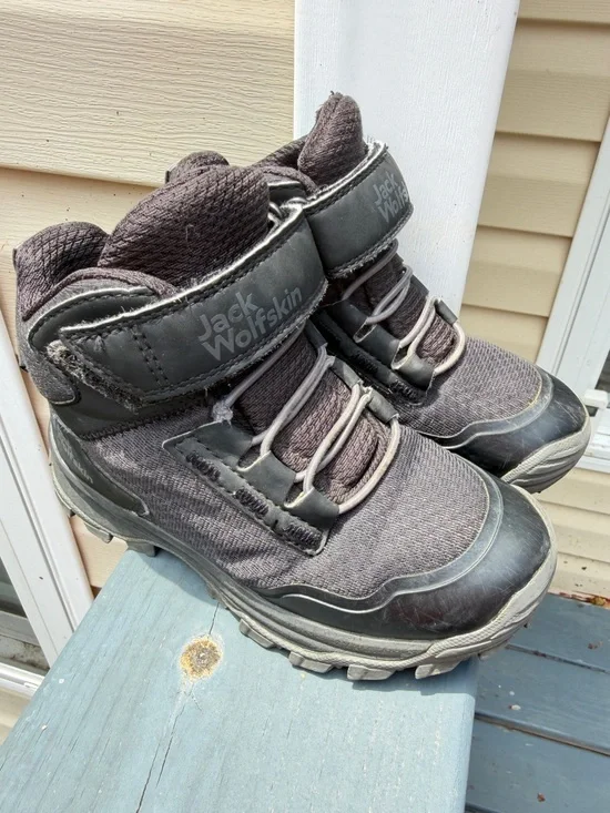 Pre-owned Jack Wolf-skin Cynox Texapore Water-resistant hiking boot, Toddler 10