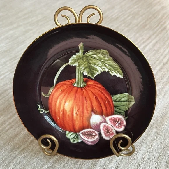 Williams Sonoma's Harvest Pumpkin Plate 9