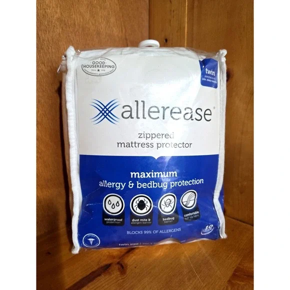 AllerEase Waterproof Allergy Protection Zippered Mattress‎ Protector Twin