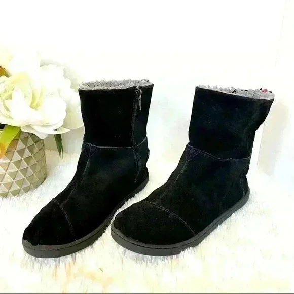 TOMS Girls Nepal Suede Sherpa Lined‎ ZIp Booties