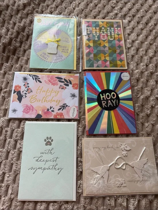 Umi Assorted Greeting Card Set - Red, Yellow, Green, Gold, Brown