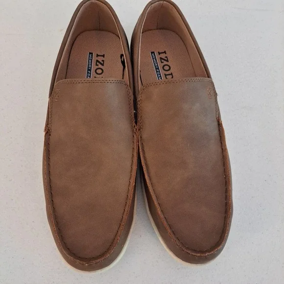 IZOD Loafers Mens Size 10 Brown Memory Foam Slip On Moc Toe Shoes 1263-567