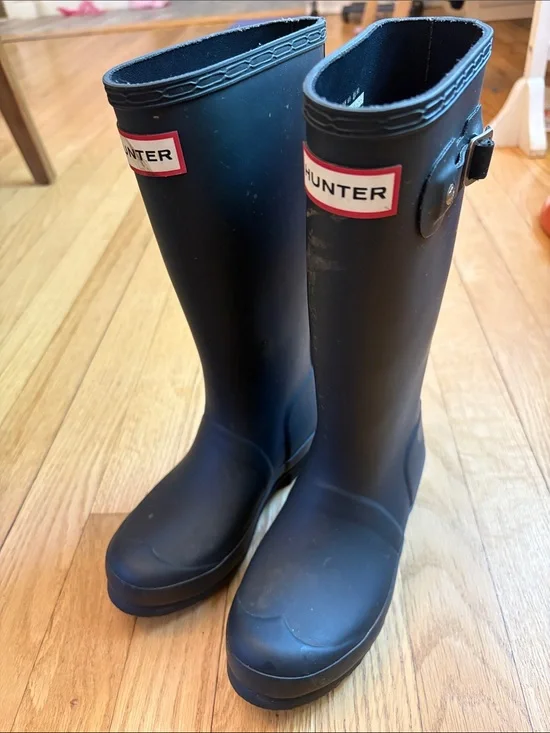 Girls hunter boots size 2