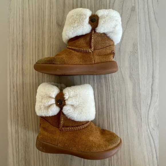UGG Kids Boots in Brown and Cream