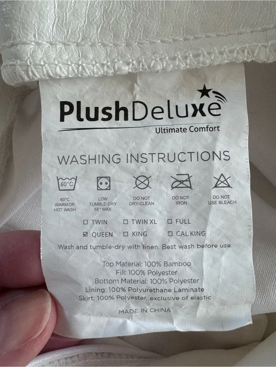 PlushDeluxe 100% Bamboo Queen Mattress Cover