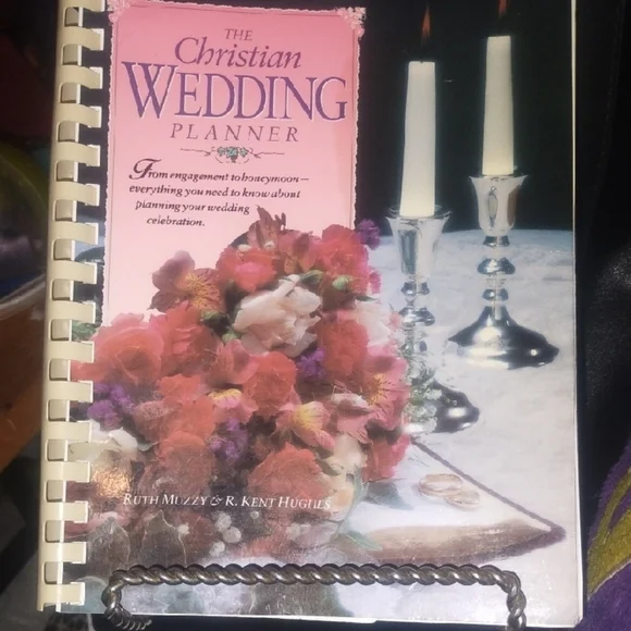 ❤️Christian Wedding Planner with Pink and White Floral Design