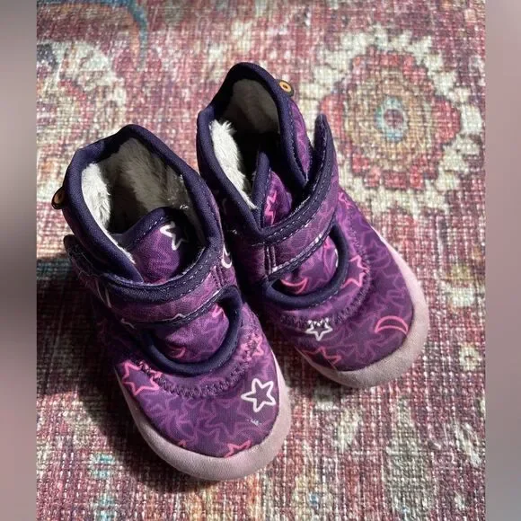 Baby Bogs soft fur lined Purple bog boots with Star Pattern size infant 6