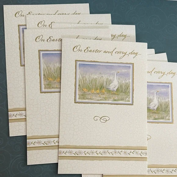 8 Easter Greeting Cards no envelopes included