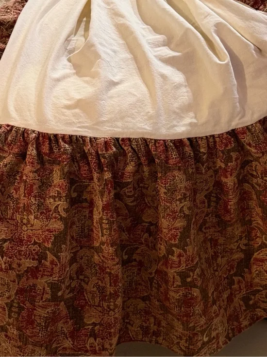 King size bedskirt ruffle traditions by Pamela Kline 76”x80”