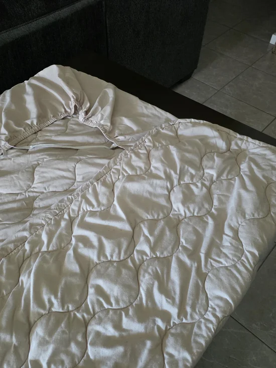 Twin Quilted Fitted Mattress Pad - Soft Home Bedding