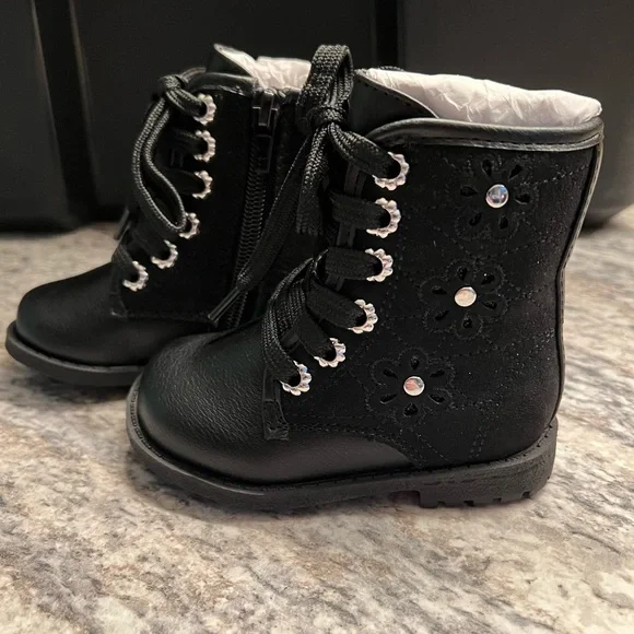 Black Floral Toddler Zipper Up Boots Size 5 NWOT