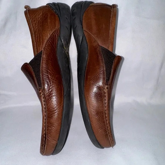 1803 MEN’S BROWN LEATHER LOAFERS. EUC. HANDCRAFTED SLIP ON DRESS‎ SHOES. SIZE 8.