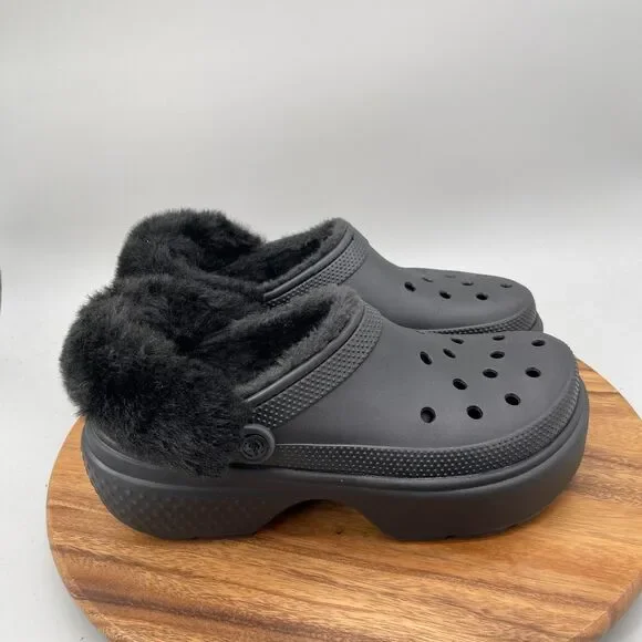 Crocs Stomp Lined Clogs Mens Size 12 Black Faux Fur Lined Casual Platform Shoes