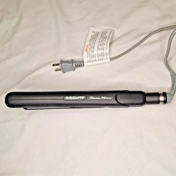 Babyliss Pro Titanium Xtreme Flat Iron Model BABTXBK9555X Black Tested