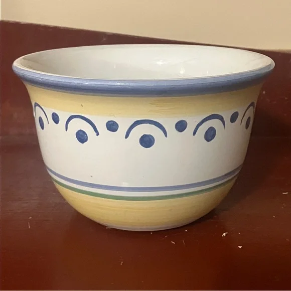 Williams Sonoma White, Yellow, & Blue Ceramic Serving/Mixing Bowl Made in Italy