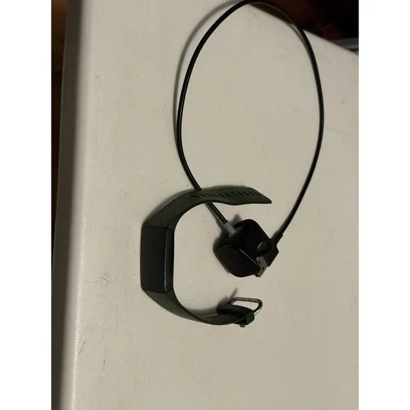 Fitbit Charge 3 Fitness Tracker - FB409 W/ Charger ( No Power ) Asis