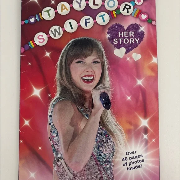 Scholastic Taylor Swift Books / 4 pack