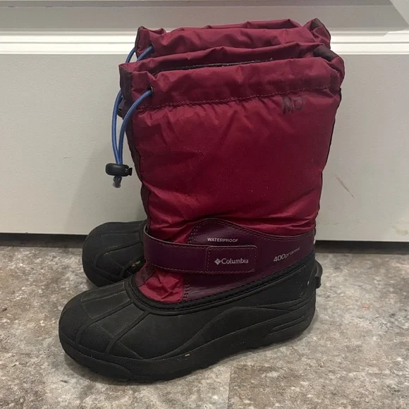 Columbia Burgundy and Black Snow Boots Size 3 Big Girls