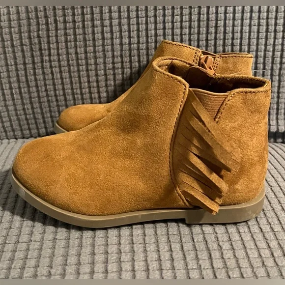 NewOld navy Tan Suede Fringe Ankle Boots‎
