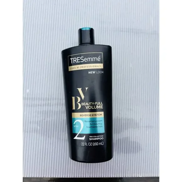 TRESemme PRO COLLECTION SHAMPOO Beauty-Full‎ Volume Step 2 22fl Oz