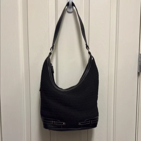 Black Weave Women's Shoulder Bag