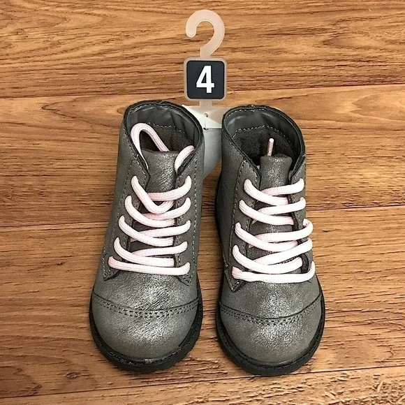 NWT Osh Kosh B’Gosh Grey Glitter Baby Boots With Pink Shoe Laces