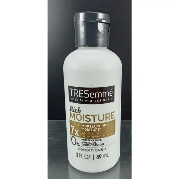 TRESemmé Rich Moisture Conditioner 3 Fl Oz Travel Size 7x Moisture With Vitamin