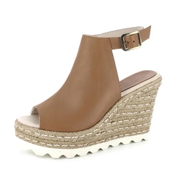 S.O.N.A.L.I. Tan Leather Espadrille wedge sandals. Size 40‎ NWT