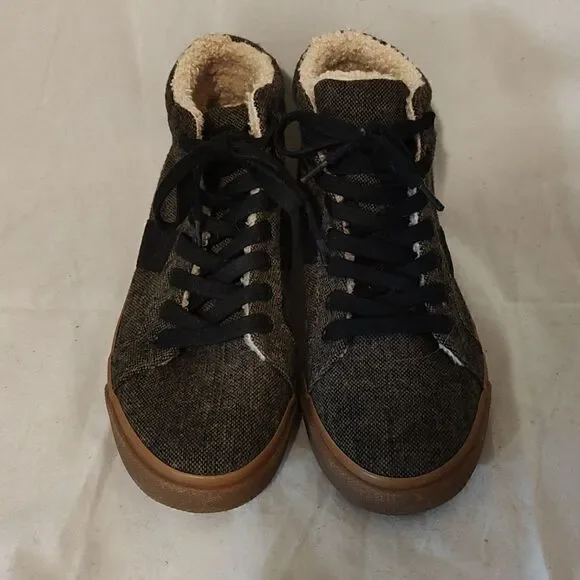 Old Navy 250/84 DNS006 Kids Boys Fabric Sheepskin Lining? Shoes Olive Size 5.