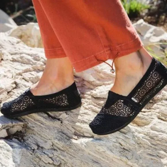 EUC! Toms Alpargata Moroccan Crochet - Size 6