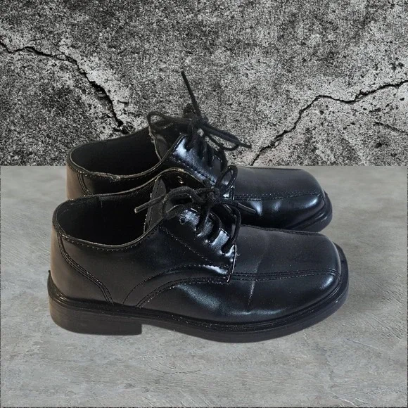 NWOB Deer Stags Gabe Lace-Up Dress Comfort Shoe Youth Kid's Size 12M US‎