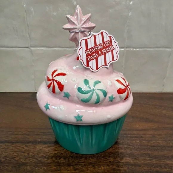 Whimsical Pink and Green Cupcake Measuring Cups