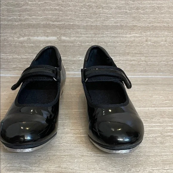 Black Tap Shoes Girls Size 3.5 Unbranded Velcro closure