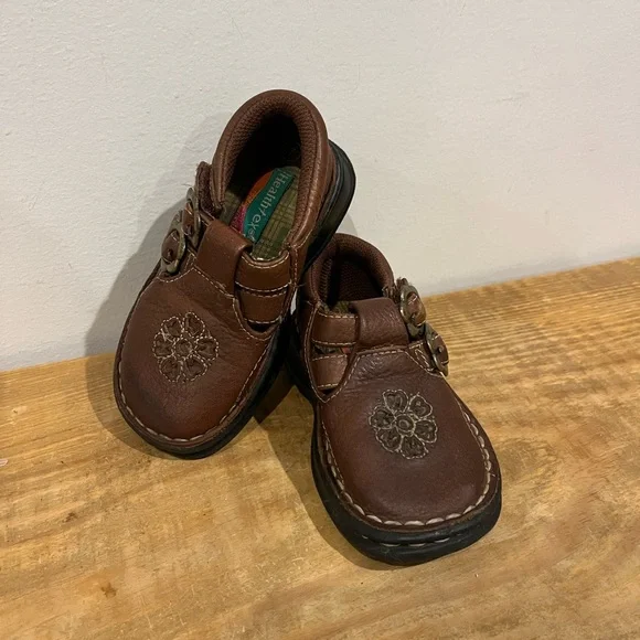 Health Tex VTG girls‎ brown leather flower slip on loafer shoes y2k size 7 GUC