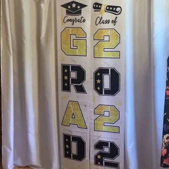 New stock graduation banner in polyester material hangers on both ends