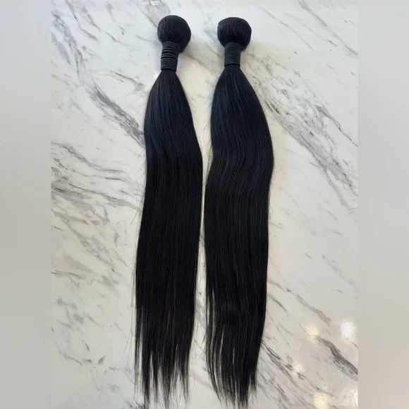 20” Black Human Hair Blend Weft Extensions – Soft Straight Bundles