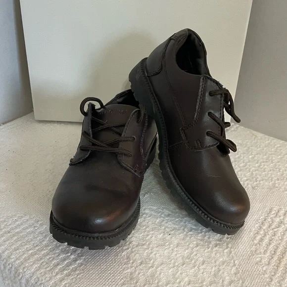 Taft Dark Brown Leather Oxfords Size 2.5‎ W