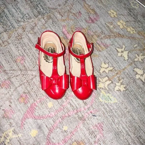 Joyfolie red patent leather bow flats sz 10