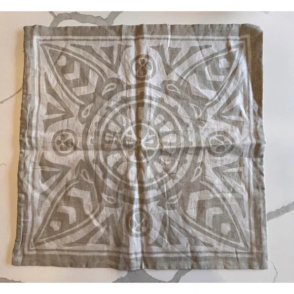 NEW Serena & Lily Medallion Pillow Cover 20
