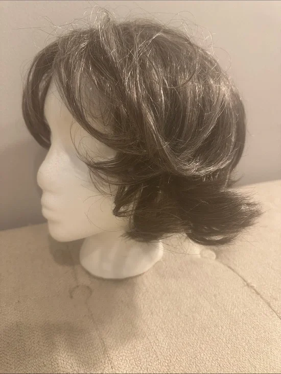 Classic Short Layered Women's Wig in Dark Silvery blond color