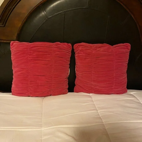 Pink Contemporary Pillows for Stylish Bedding