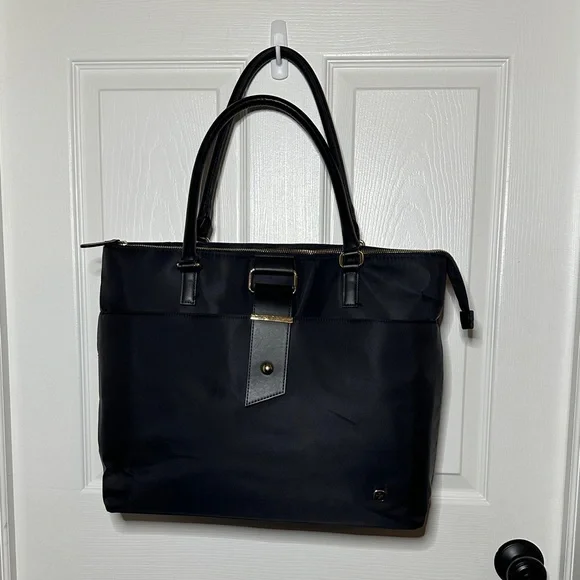 Elegant Black Women's‎ Laptop Tote