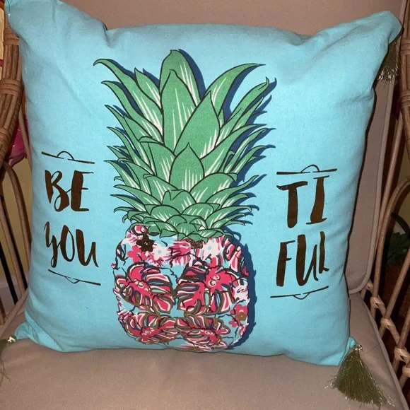 Simply Southern Pineapple Throw Pillow 1️⃣8️⃣ ✖️ 1️⃣8️⃣