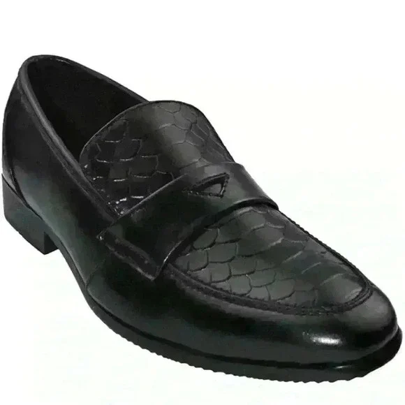 Boy Black Loafers NWB Size 33