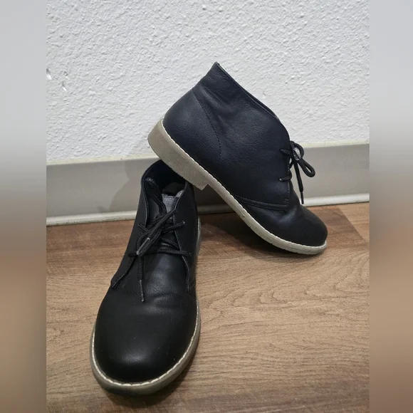 The Children's Place Black Dress Shoes